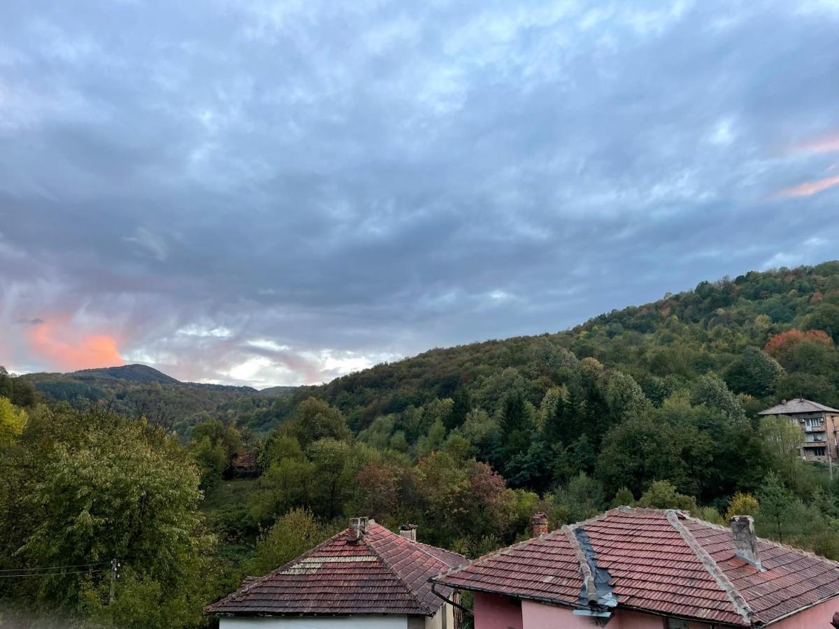 Hotel Hitar Petar Gabrovo Exteriör bild
