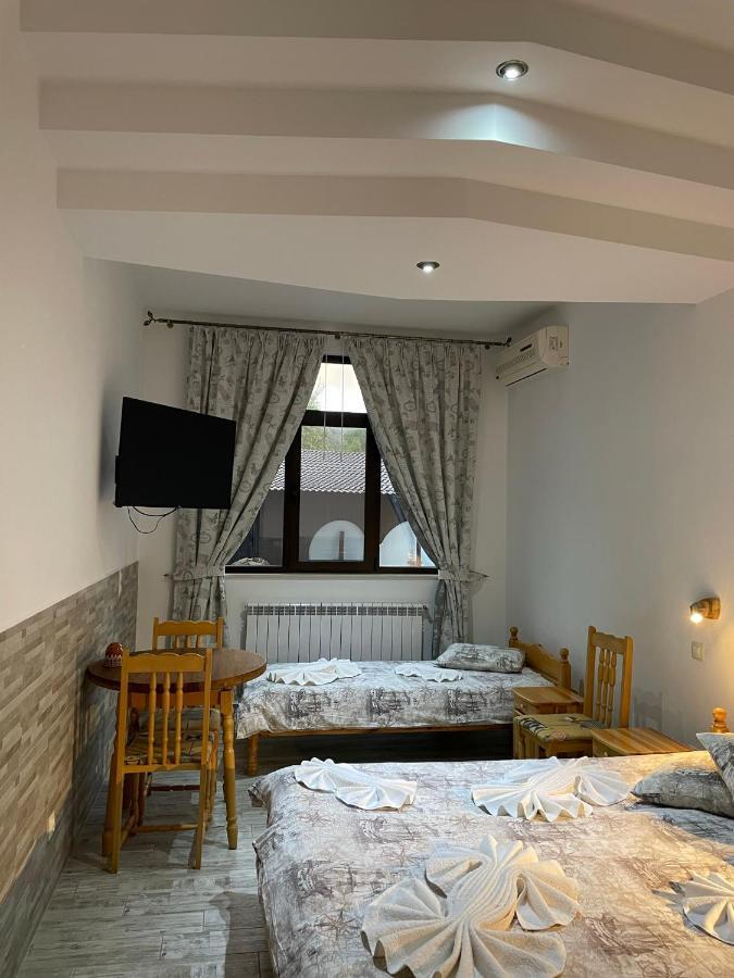 Hotel Hitar Petar Gabrovo Exteriör bild