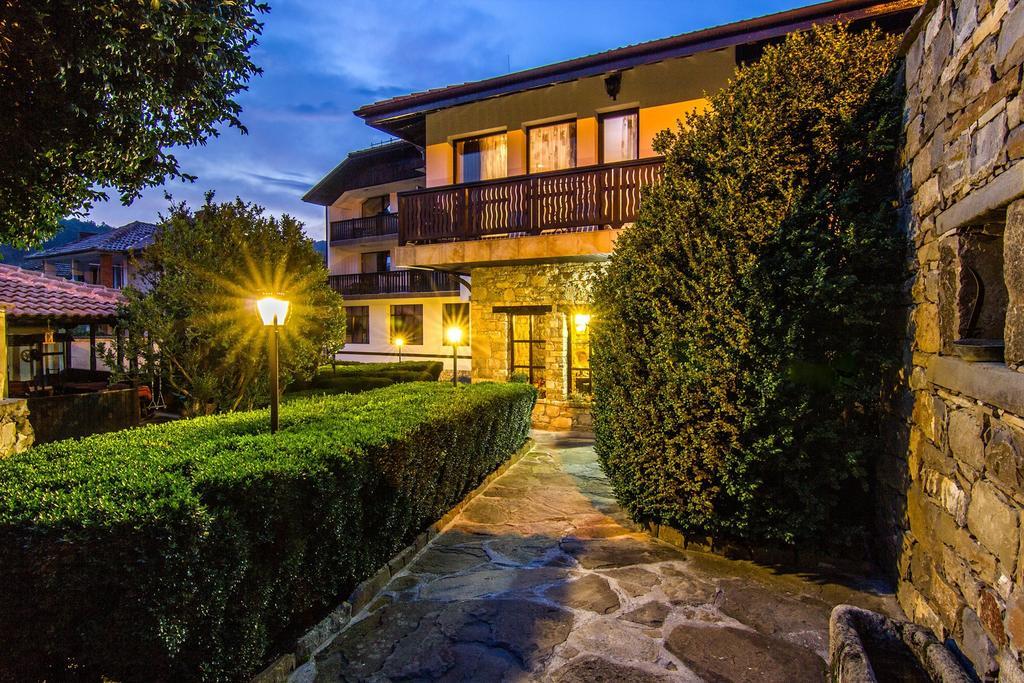 Hotel Hitar Petar Gabrovo Exteriör bild